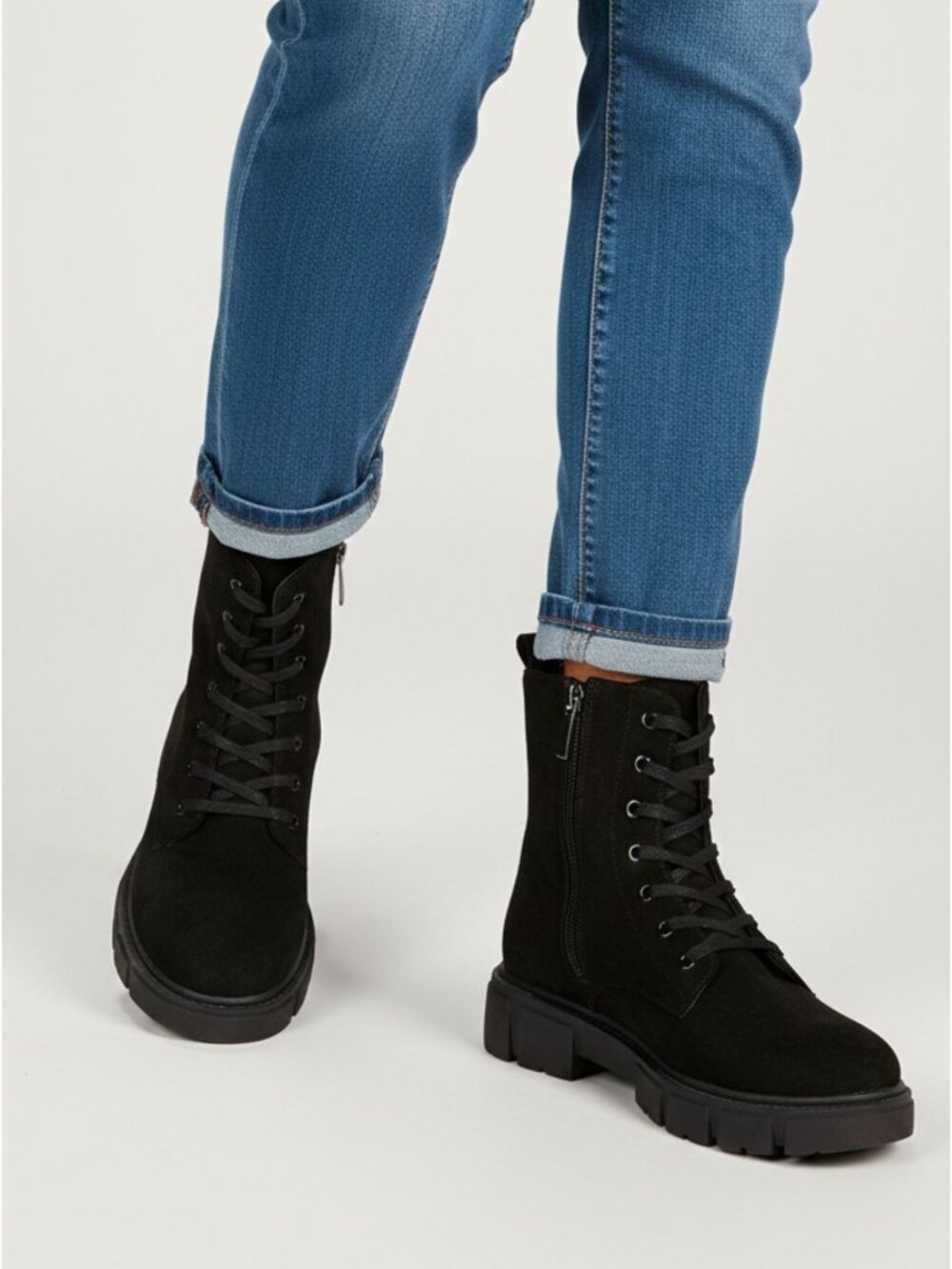 Black Chunky Sole Lace-Up Combat Boots With Side Zipper For Women